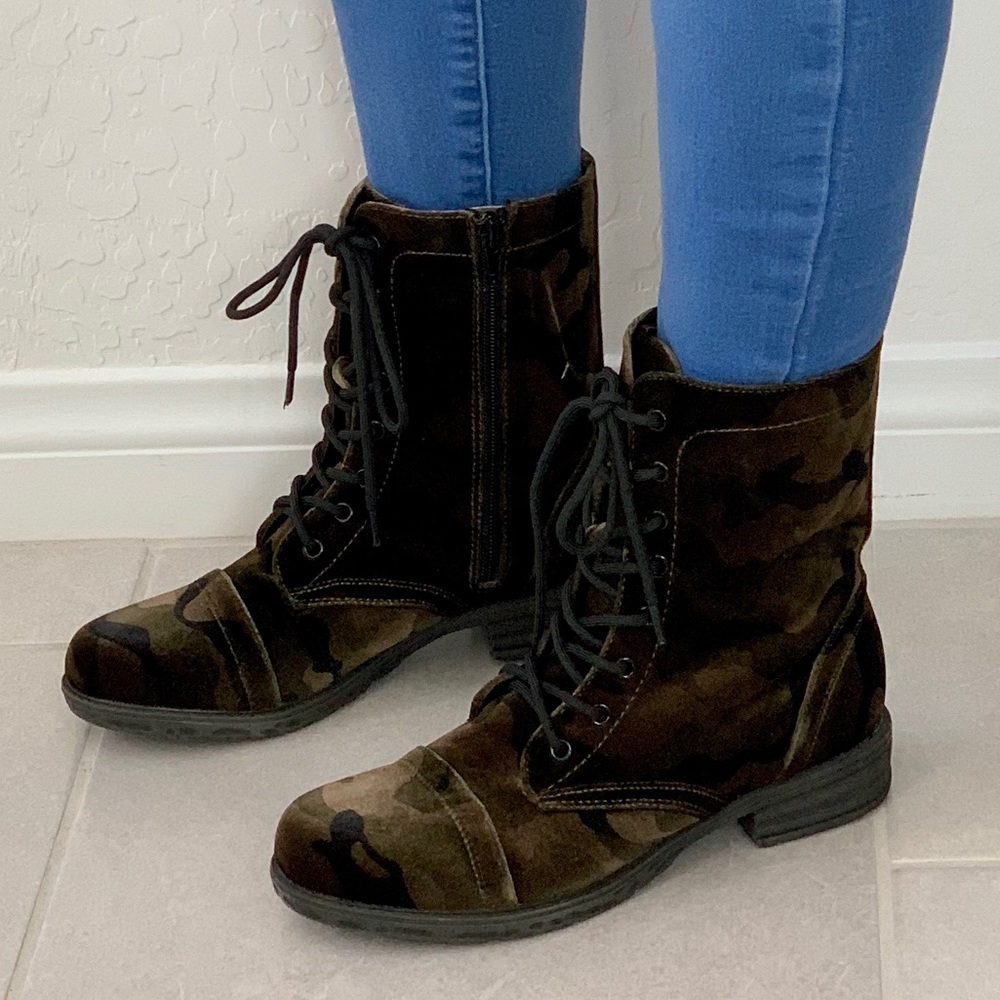 NIB Military Camo Lace Up Moto Combat Boots - Picture 1 of 7